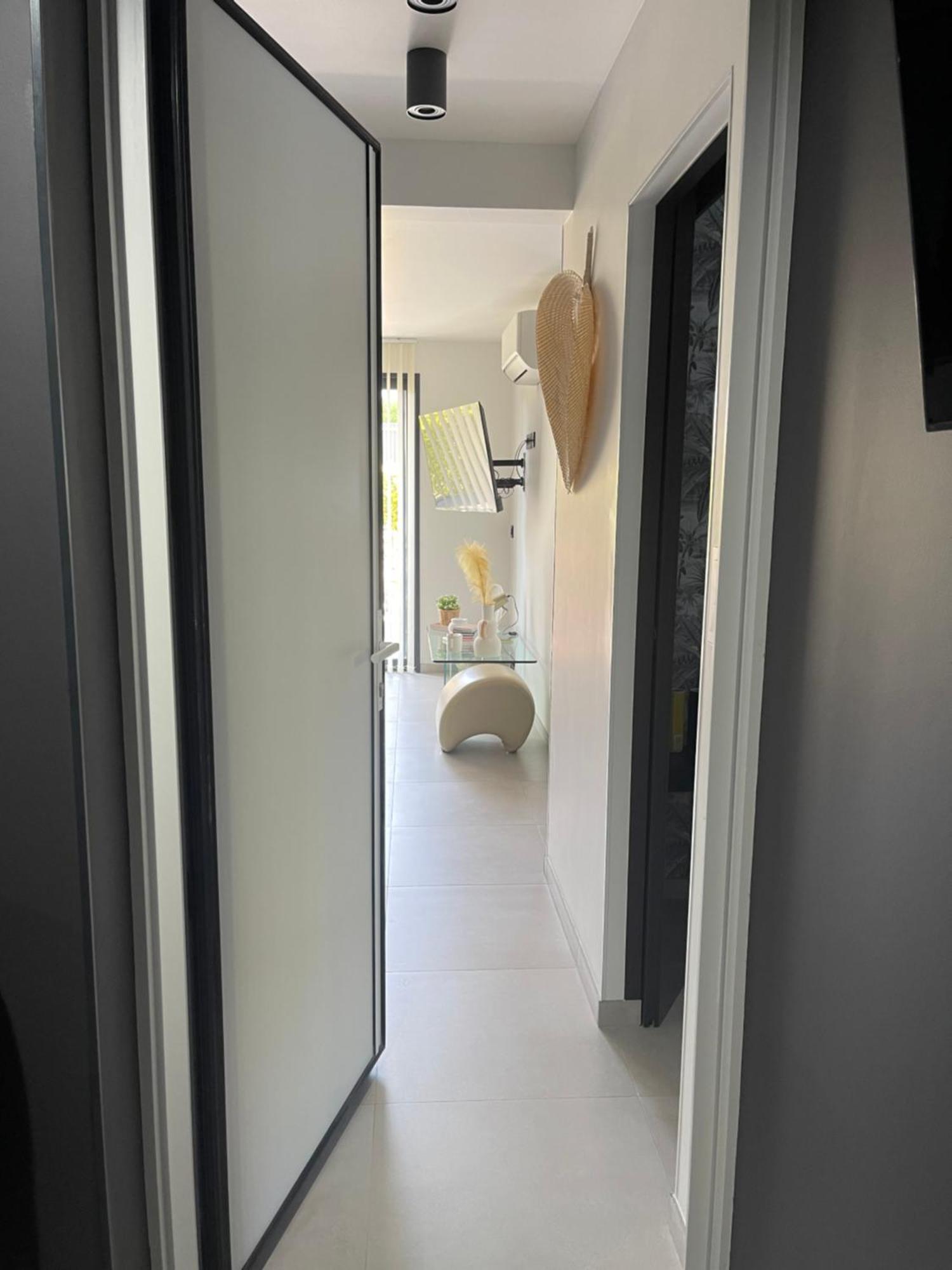 Appartement De Caractere Avec Jacuzzi Fréjus Exterior foto